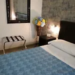 Bed & Breakfast Abatjour - Ambiente Sanificato - Antilegionella Assolto 3*